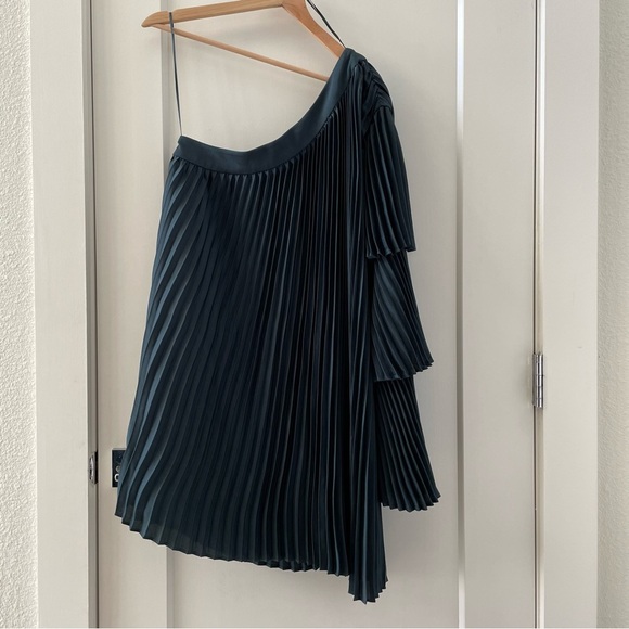 Keepsake Off The Shoulder Dress Pleats Mini  Dress Bottle Green Size M - Picture 5 of 10